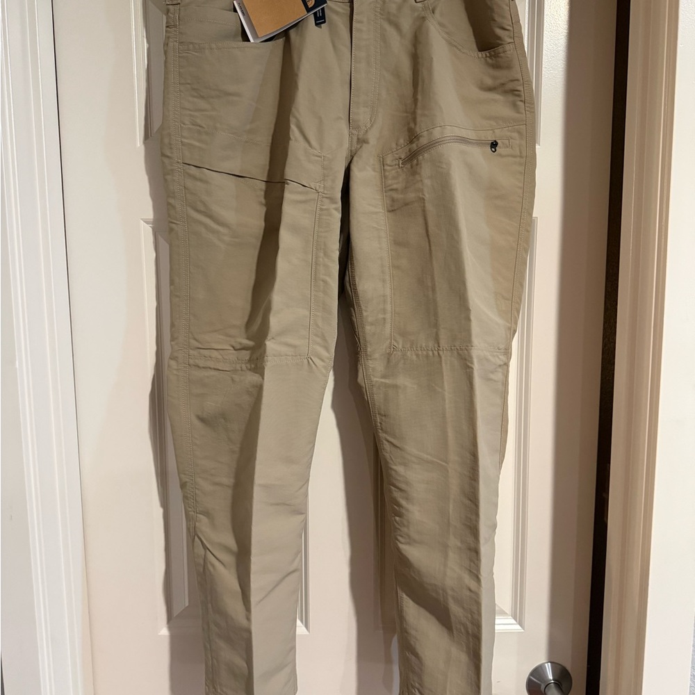 The North Face Men's Cargo Pants - Tan